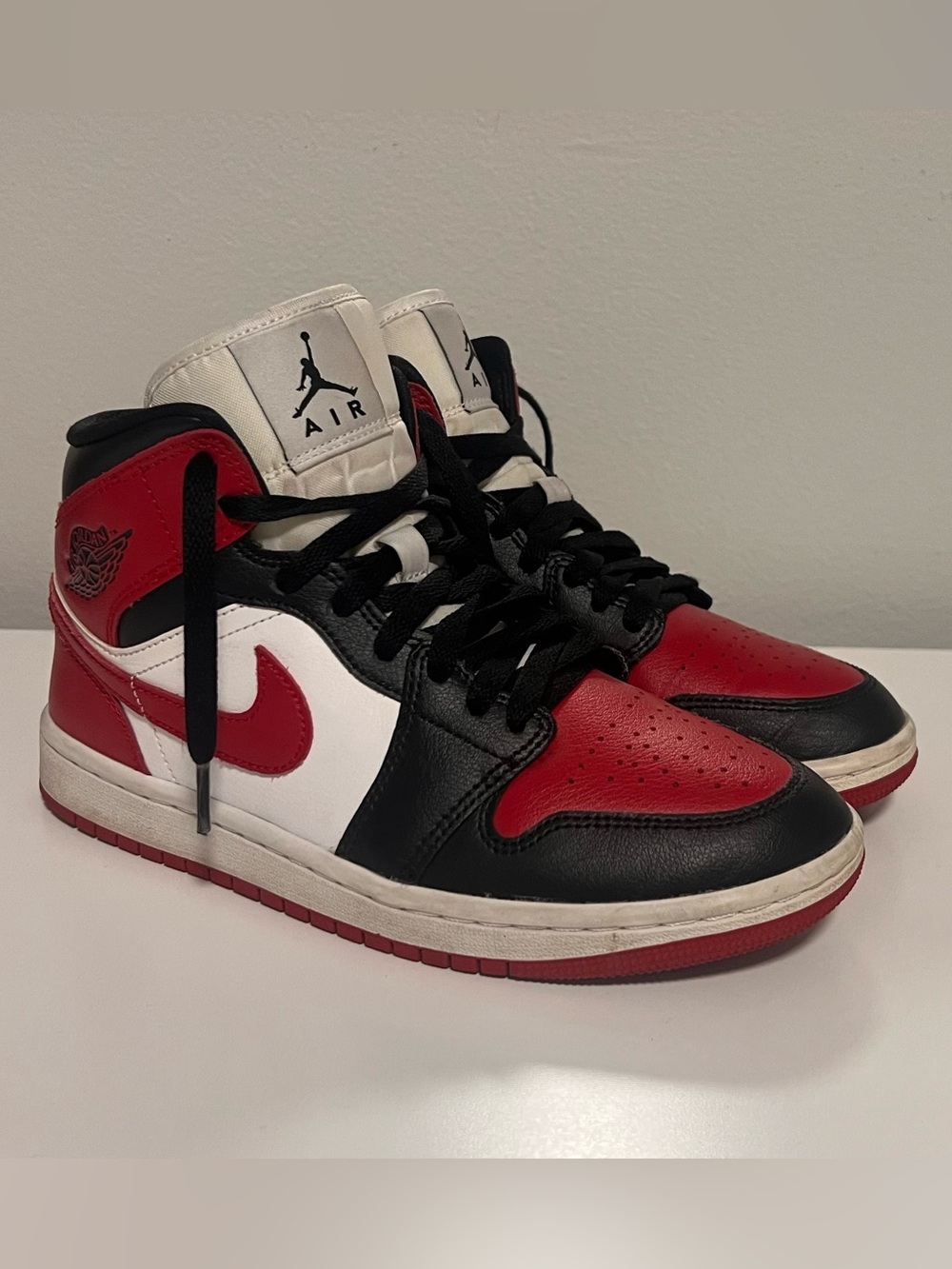 Jordan Kids High-Top Sneakers in Red, Black & White
